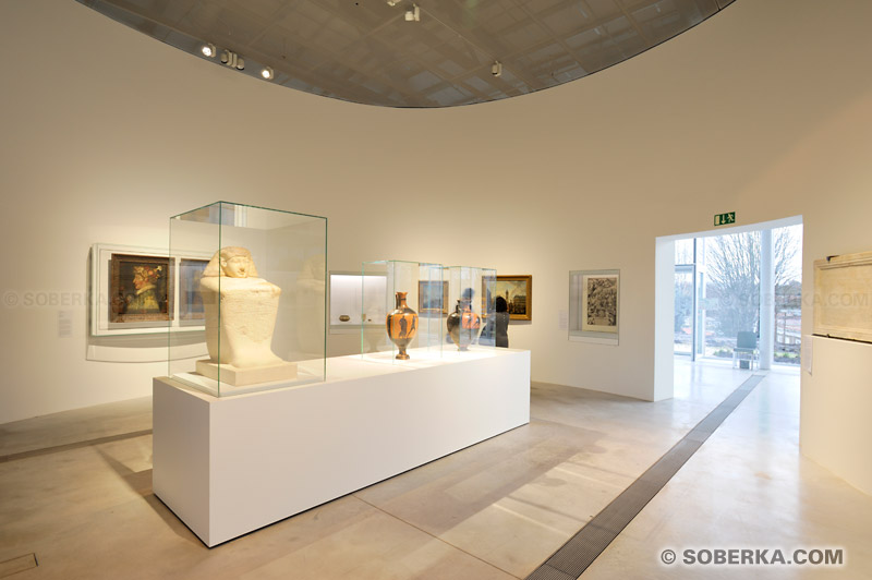 Musée du Louvre-Lens : Pavillon de verre, expositions temporaires
