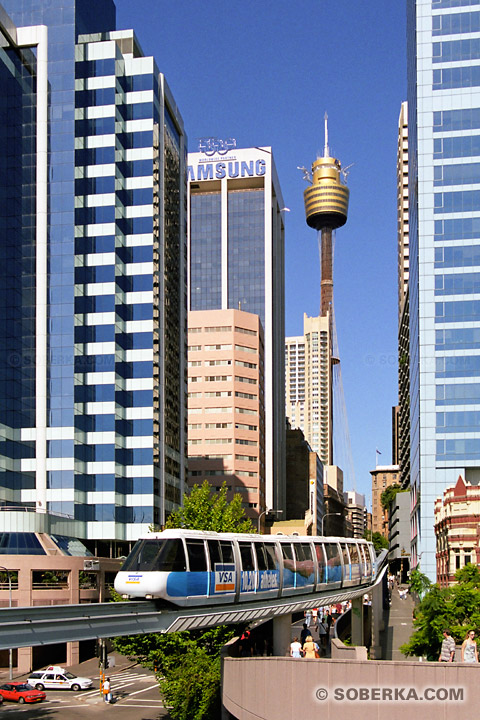 Sydney Monorail et Sydney Tower à Sydney